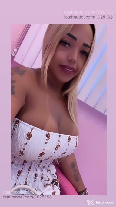 Acompanhante travesti loira (o) de olhos castanhos em Várzea Grande Acompanhante travesti loira (o) de olhos castanhos em Várzea Grande - Keyte