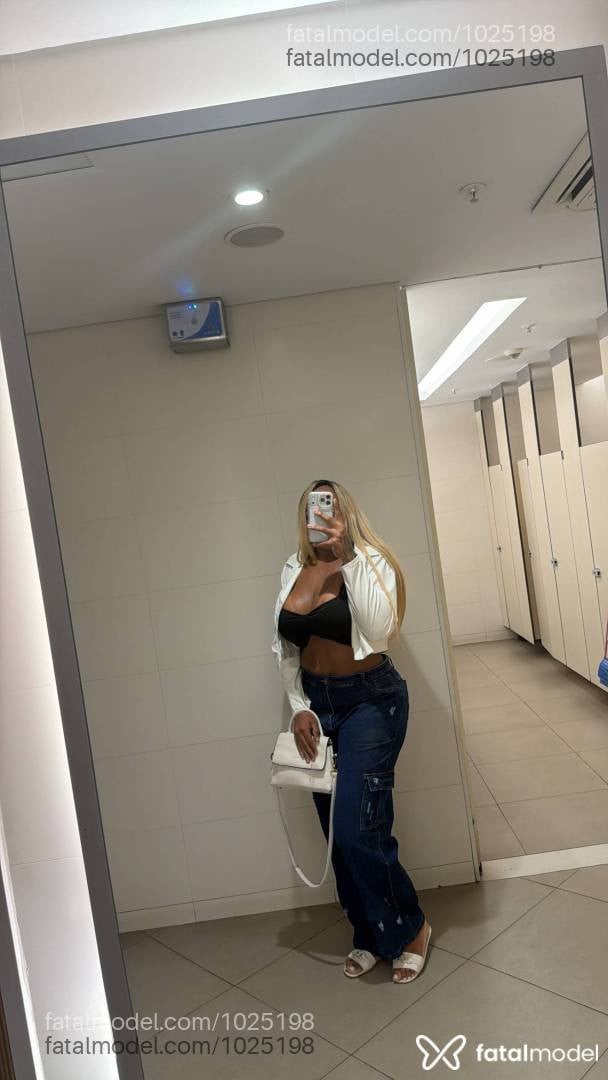 Acompanhante travesti loira (o) de olhos castanhos em Várzea Grande - Keyte