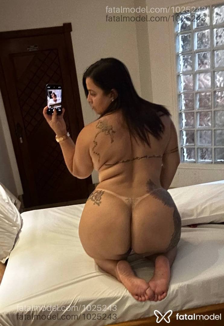 Acompanhante mulher morena (o) de olhos castanhos - Angel brazão