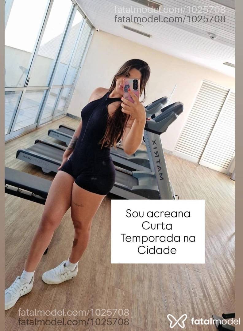 Acompanhante mulher morena (o) de olhos pretos em Goiânia - Helena Modrick