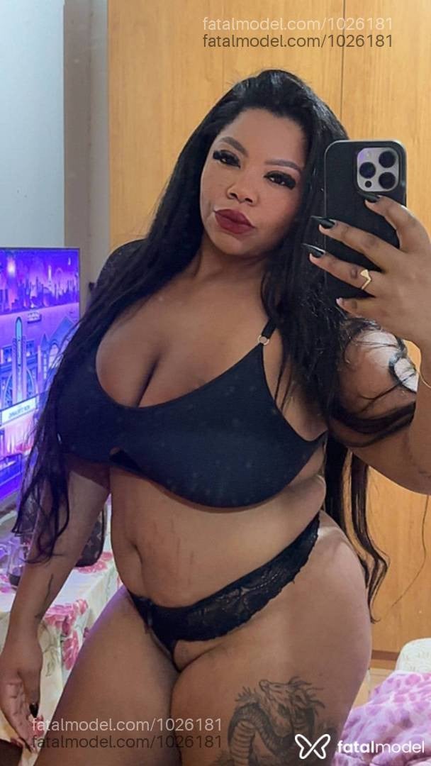 Acompanhante mulher com cabelo castanho de olhos castanhos em Juiz de Fora - Alana