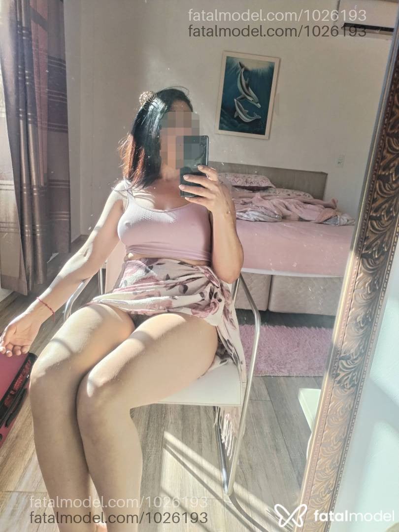 Acompanhante mulher com cabelo castanho de olhos castanhos - Bruninhha
