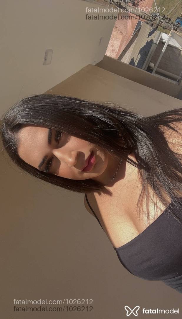 Acompanhante mulher trans morena (o) de olhos castanhos - Fernanda