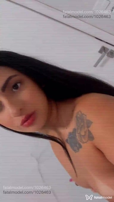 Acompanhante mulher morena (o) de olhos castanhos - Lia