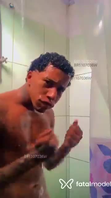 Acompanhante homem morena (o) de olhos castanhos em Feira de Santana - MAVAMBO