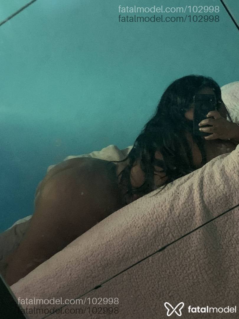 Acompanhante mulher morena (o) de olhos pretos em Araxá - LunnaCarioca