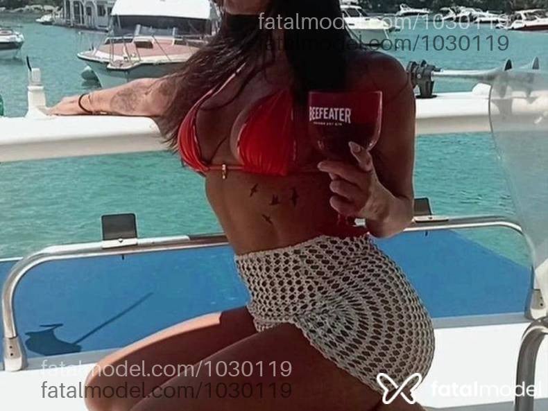 Acompanhante mulher com cabelo castanho de olhos castanhos - Carol Becker