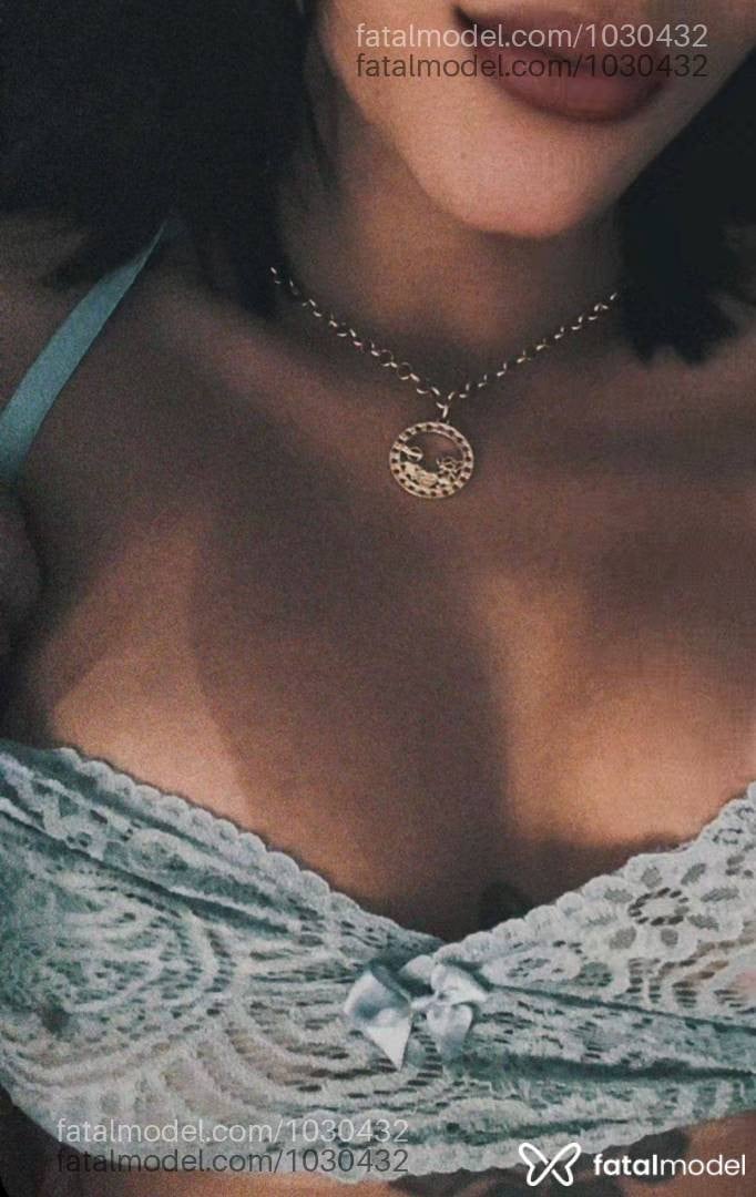 Acompanhante mulher morena (o) de olhos castanhos em Ji-Paraná - Melissa Mello