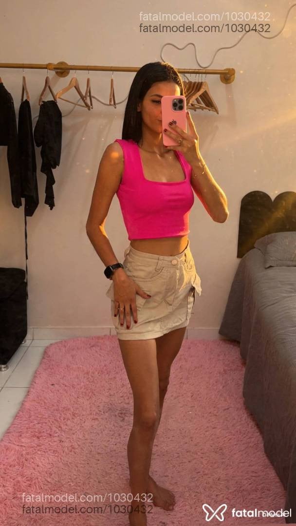 Acompanhante mulher morena (o) de olhos castanhos - Melissa Mello