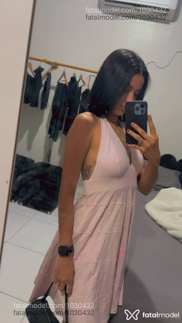 Acompanhante mulher morena (o) de olhos castanhos - Melissa Mello