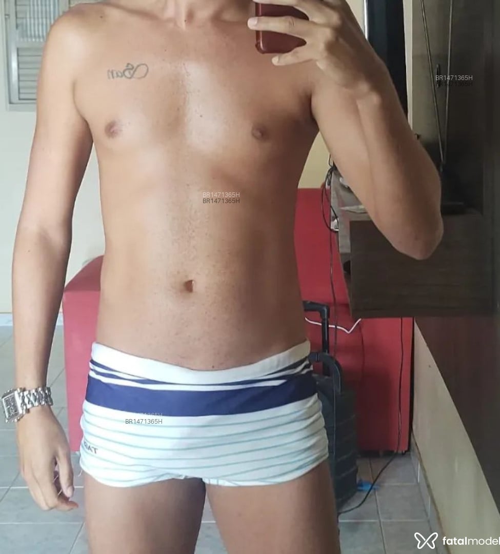 Acompanhante homem morena (o) de olhos castanhos em Salvador - Felix