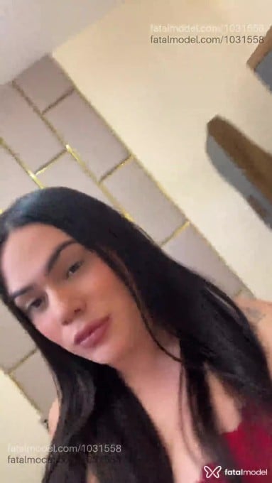 Acompanhante mulher trans com cabelo castanho de olhos castanhos em Garanhuns Acompanhante mulher trans com cabelo castanho de olhos castanhos em Garanhuns - Ayla Lopes