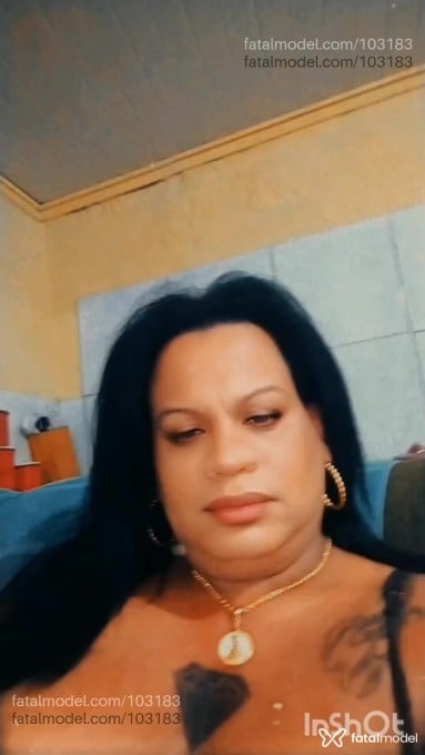 Acompanhante mulher trans morena (o) de olhos castanhos em Caraguatatuba - Rúbia