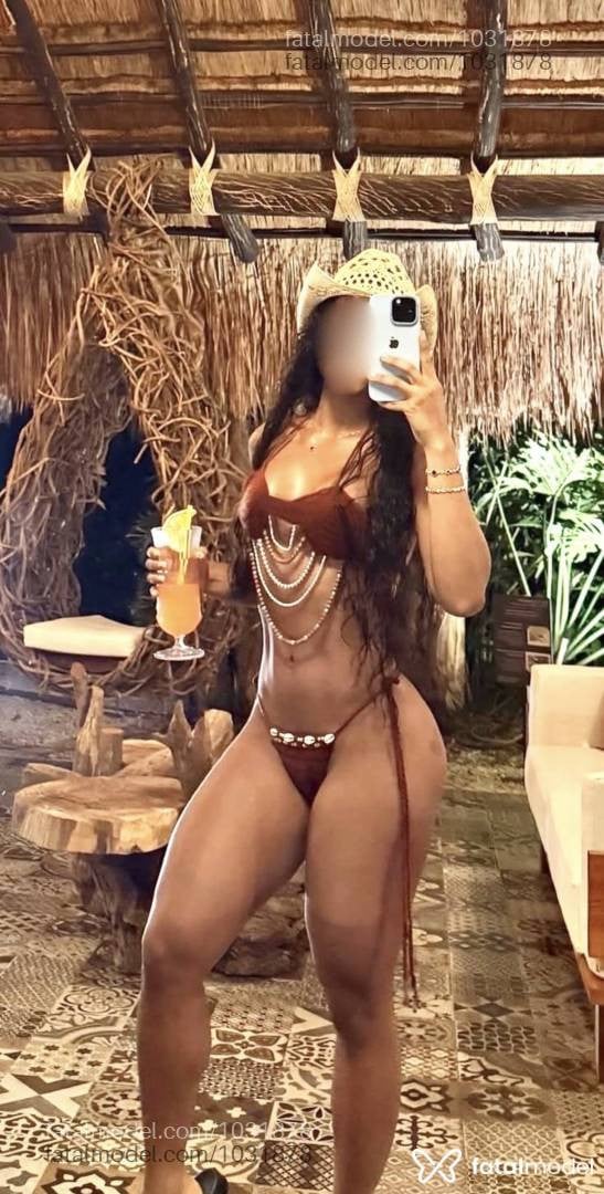 Acompanhante mulher morena (o) de olhos castanhos - Serena Maité