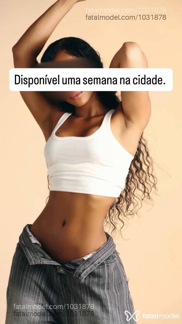 Acompanhante mulher morena (o) de olhos castanhos - Serena Maité