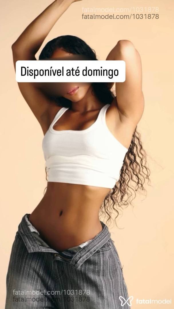 Acompanhante mulher morena (o) de olhos castanhos - Serena Maité