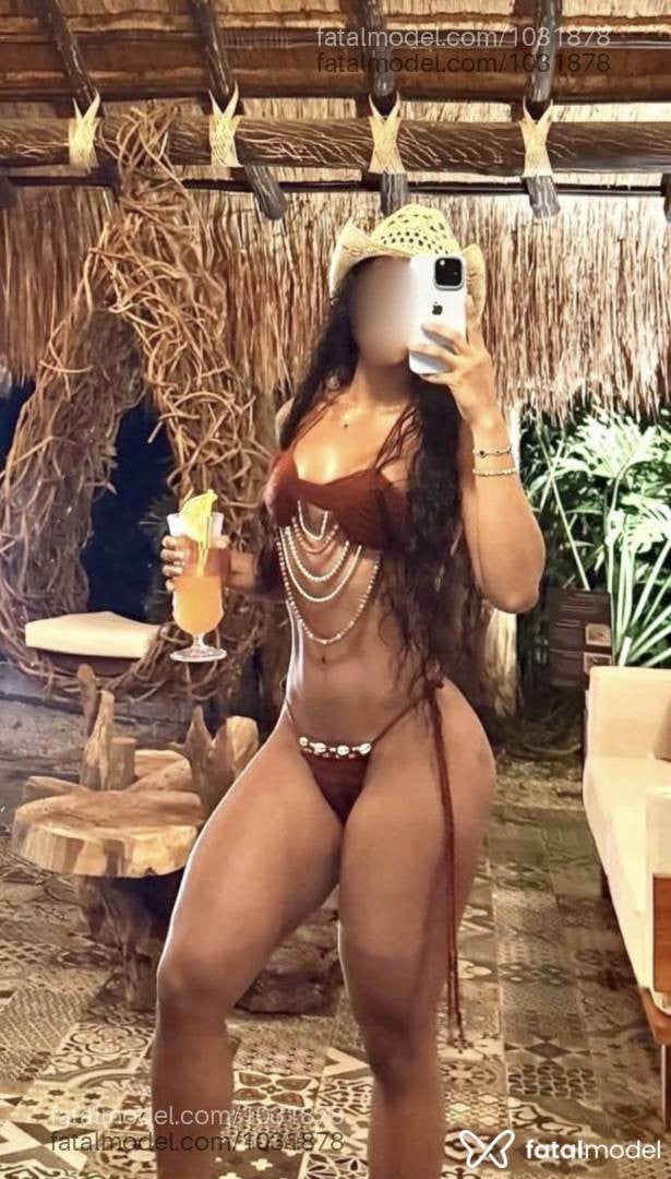 Acompanhante mulher morena (o) de olhos castanhos - Serena Maité