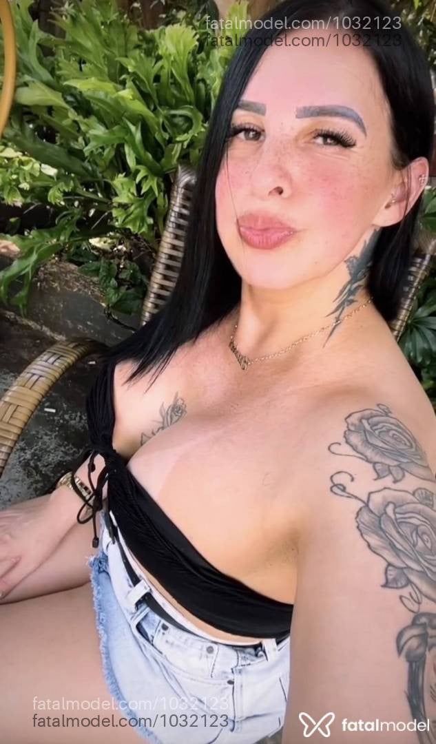 Acompanhante mulher com cabelo castanho de olhos mel em Getúlio Vargas - Betina