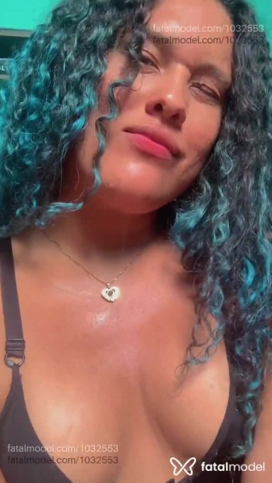 Acompanhante travesti morena (o) de olhos castanhos em Araguaína Acompanhante travesti morena (o) de olhos castanhos em Araguaína - Selenna Ribeiro