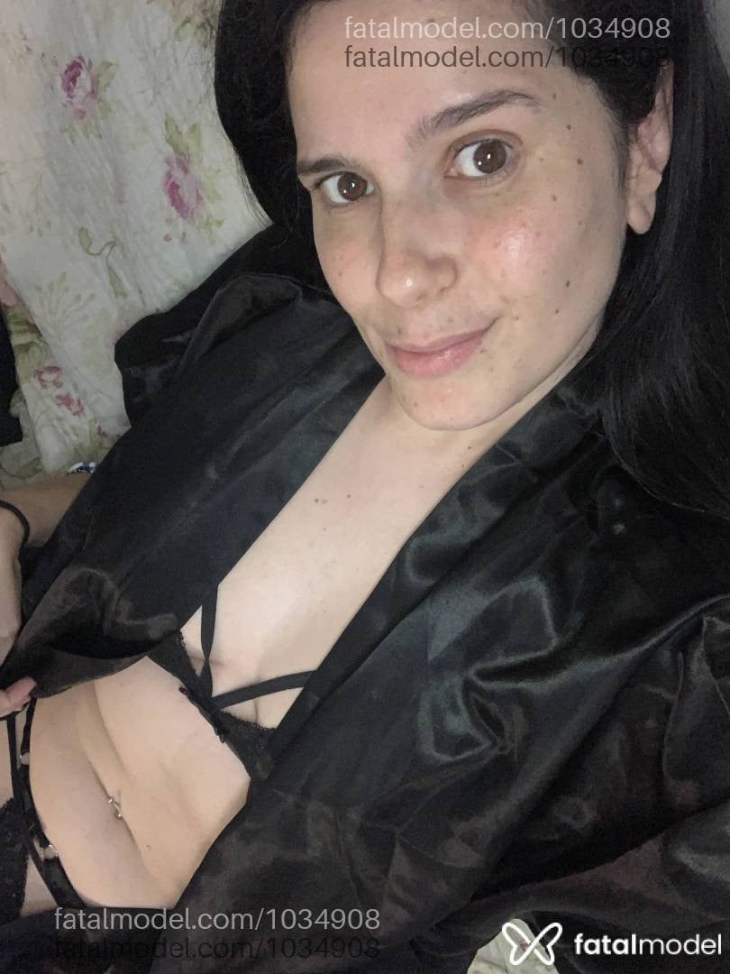 Acompanhante mulher morena (o) de olhos castanhos em Virtual - NINA MENDES