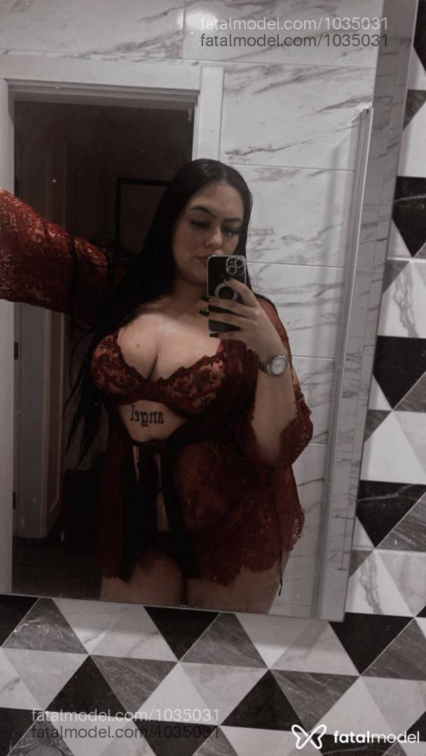 Acompanhante mulher morena (o) de olhos castanhos - Mel Arantes