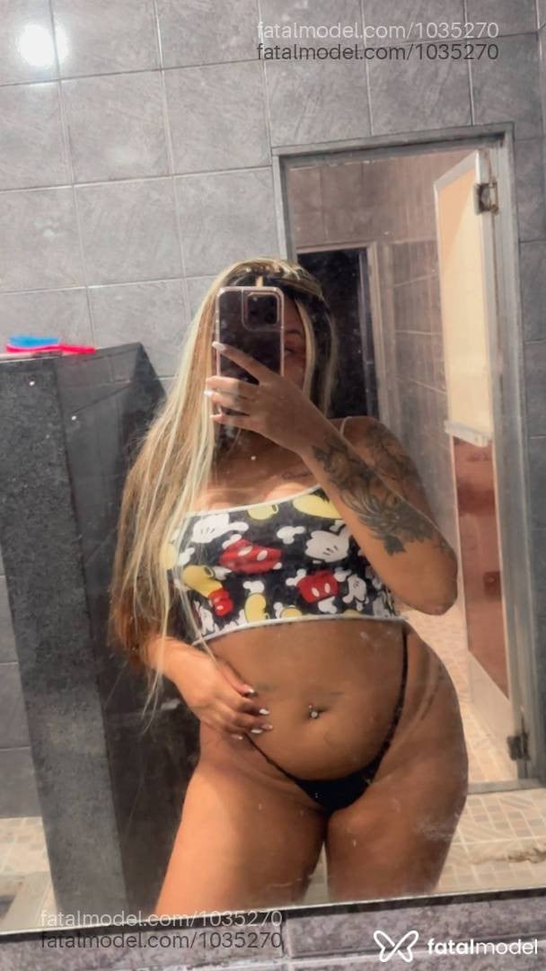 Acompanhante mulher morena (o) de olhos castanhos - LARISSA