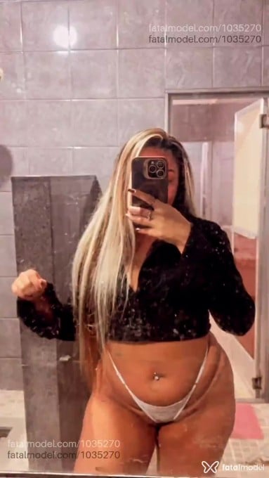 Acompanhante mulher morena (o) de olhos castanhos - LARISSA