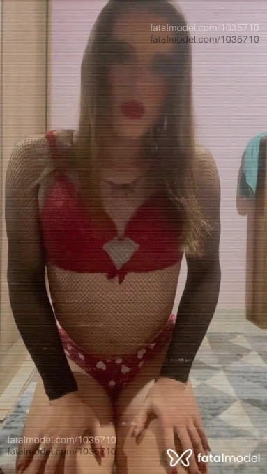 Acompanhante mulher trans loira (o) de olhos castanhos em Piraju Acompanhante mulher trans loira (o) de olhos castanhos em Piraju - Juliana Gonçalves