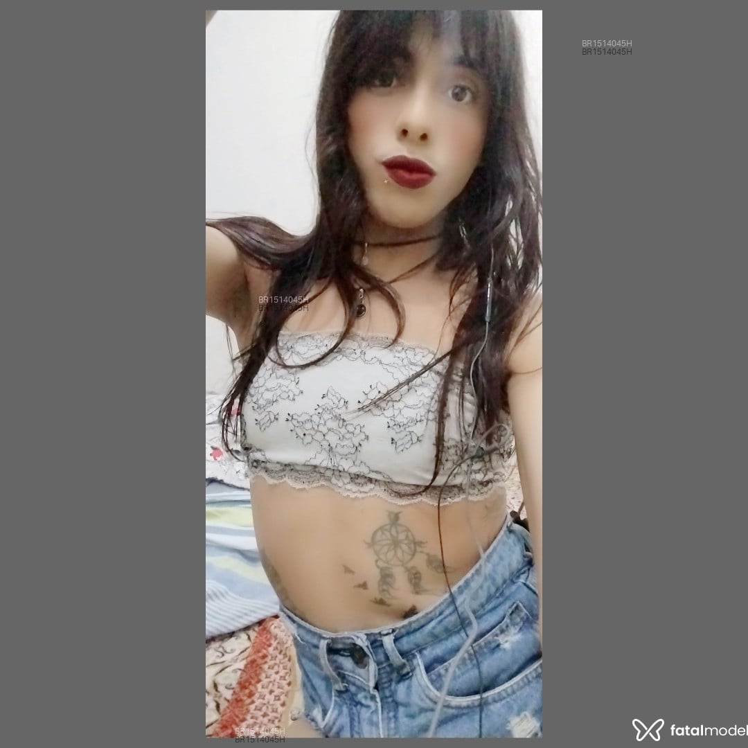 Acompanhante travesti com cabelo castanho de olhos castanhos em Rio de Janeiro - Alessandra Ferrary