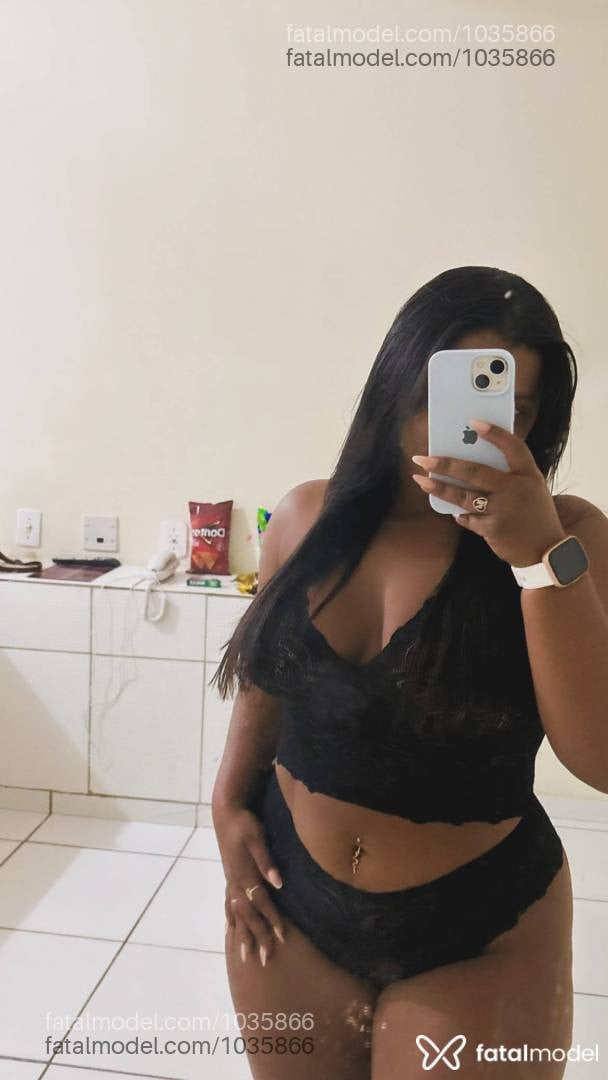 Acompanhante mulher morena (o) de olhos castanhos - Carla Mayara