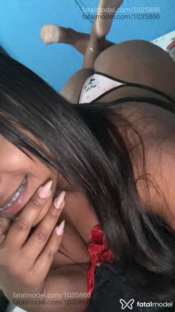 Acompanhante mulher morena (o) de olhos castanhos - Carla Mayara