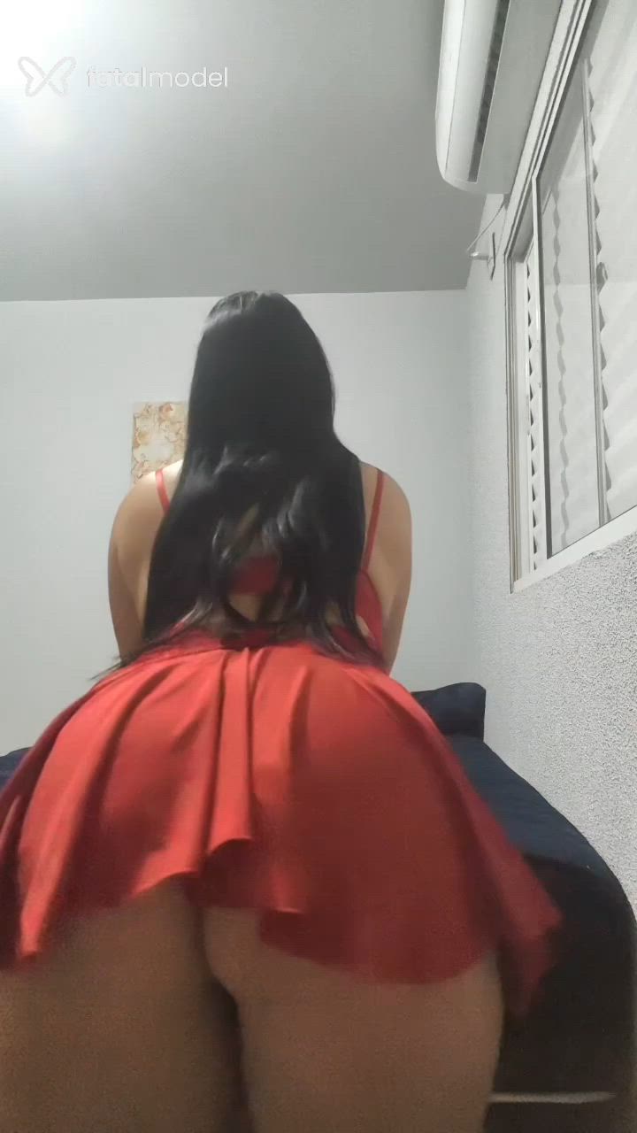 Acompanhante mulher morena (o) de olhos verdes - Jullyforbes