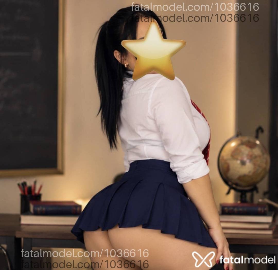 Acompanhante mulher morena (o) de olhos castanhos - Larissa Hoffman