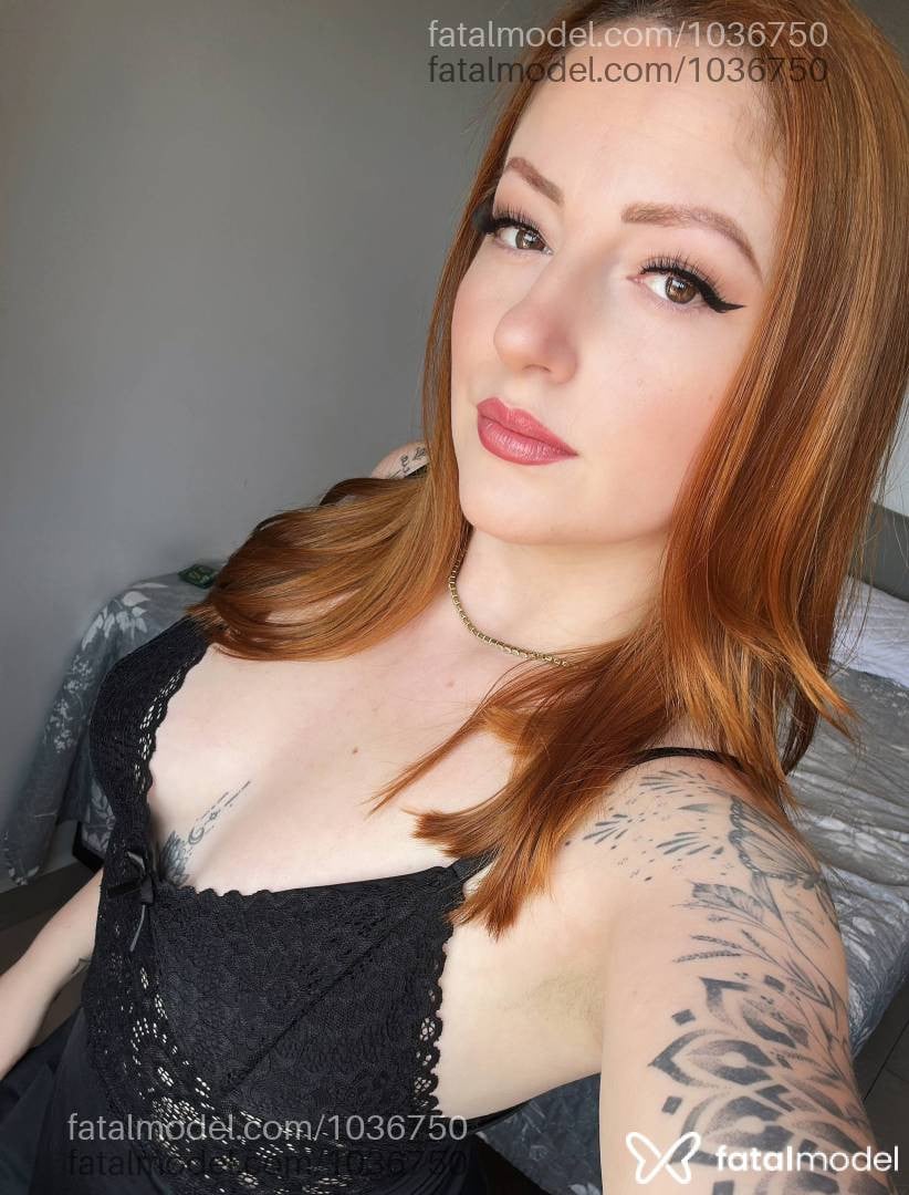 Acompanhante mulher ruiva (o) de olhos mel em Cascavel - Scarlett ohana