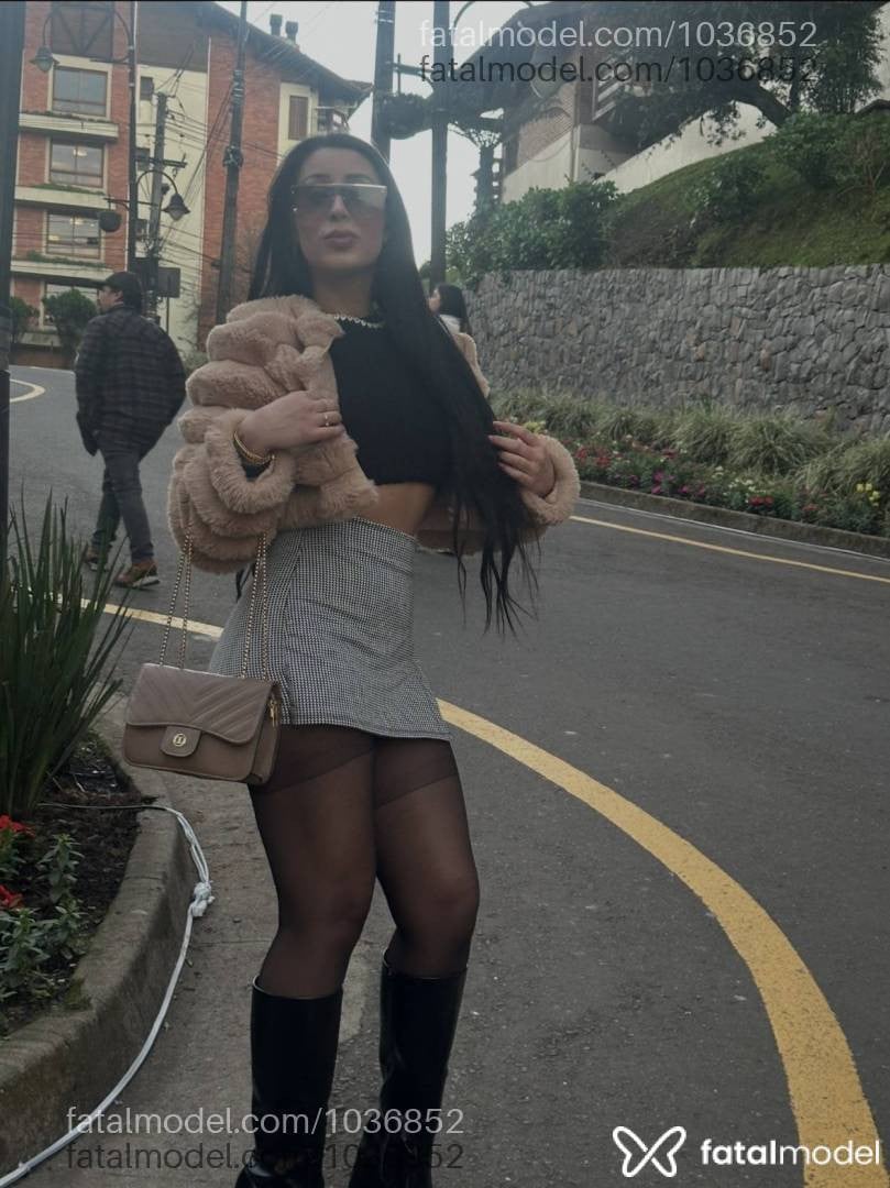 Acompanhante mulher morena (o) de olhos castanhos - Gabi Ambrosi