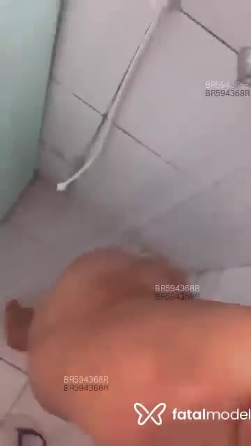 Acompanhante travesti com cabelo castanho de olhos castanhos - Neres
