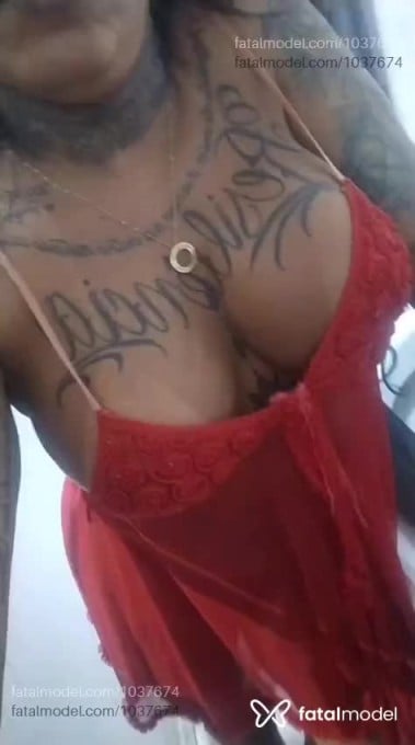Acompanhante travesti morena (o) de olhos castanhos em Salvador - Lavinya
