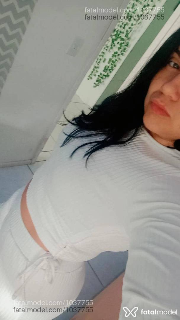 Acompanhante mulher morena (o) de olhos verdes - Paolla