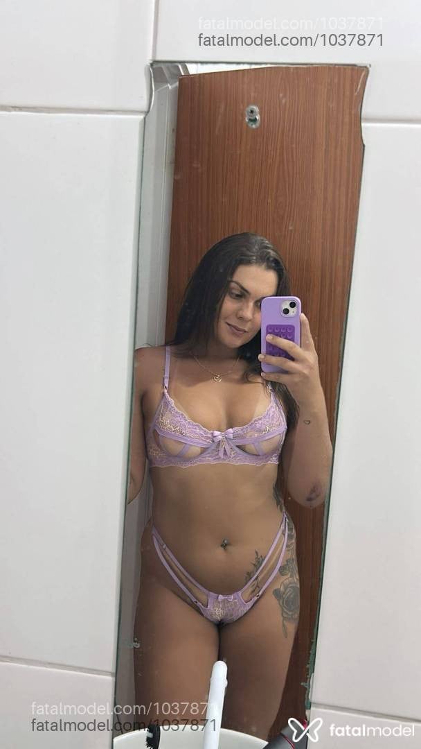 Acompanhante mulher trans com cabelo castanho de olhos castanhos em Rondonópolis - Lais Helen