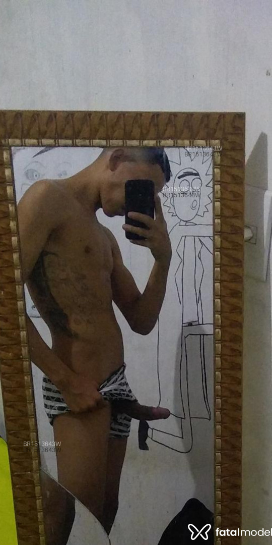 Acompanhante homem morena (o) de olhos castanhos em Caruaru - Pedro