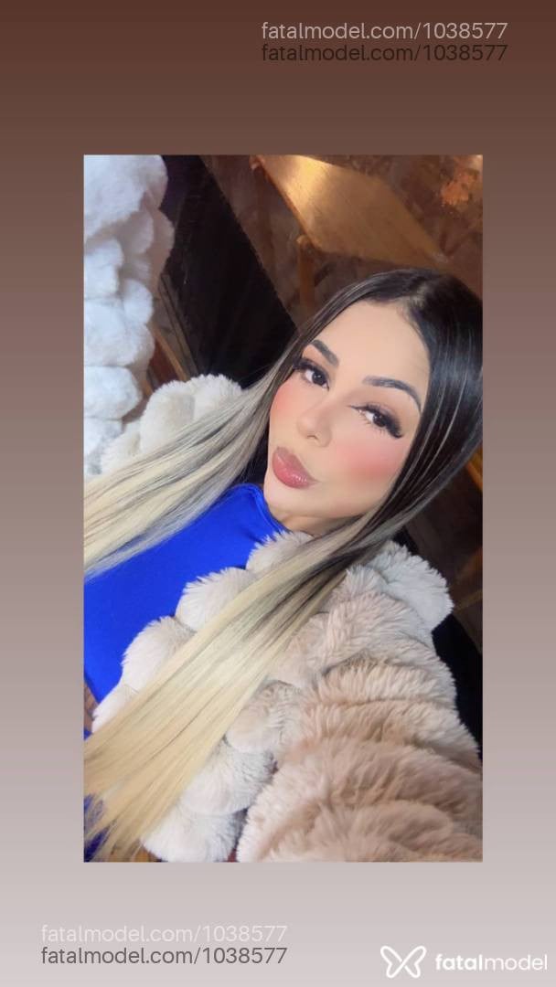 Acompanhante mulher com cabelo colorido de olhos castanhos em Santos - Ana Liz