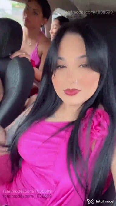 Acompanhante mulher morena (o) de olhos castanhos - Daii Paraguaia Acompanhante mulher morena (o) de olhos castanhos - Daii Paraguaia