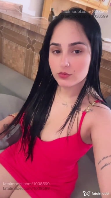 Acompanhante mulher morena (o) de olhos castanhos - Daii Paraguaia Acompanhante mulher morena (o) de olhos castanhos - Daii Paraguaia
