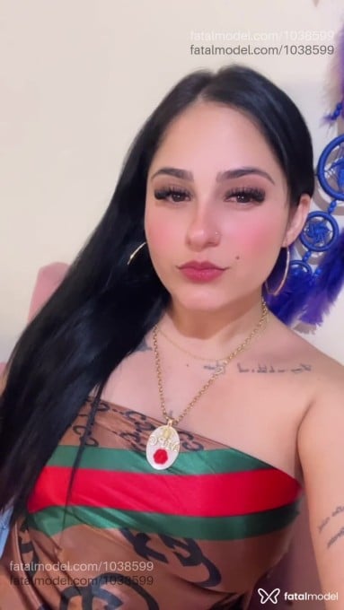 Acompanhante mulher morena (o) de olhos castanhos - Daii Paraguaia Acompanhante mulher morena (o) de olhos castanhos - Daii Paraguaia