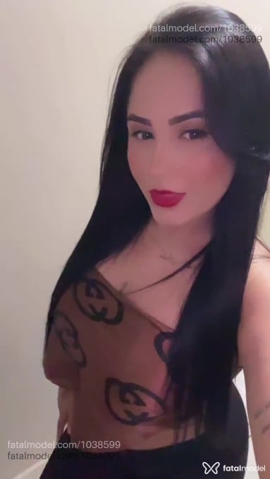 Acompanhante mulher morena (o) de olhos castanhos - Daii Paraguaia Acompanhante mulher morena (o) de olhos castanhos - Daii Paraguaia