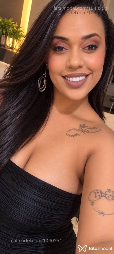 Acompanhante mulher morena (o) de olhos castanhos - Nara Dias