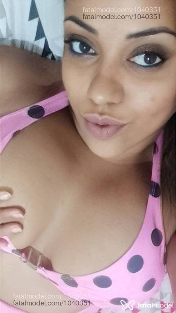 Acompanhante mulher morena (o) de olhos castanhos - Nara Dias