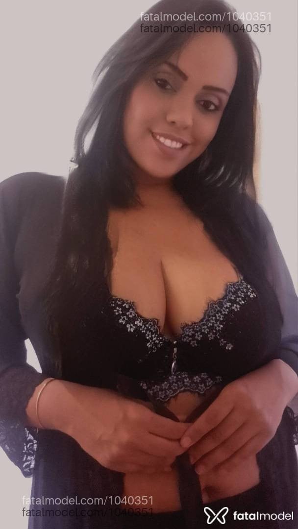 Acompanhante mulher morena (o) de olhos castanhos - Nara Dias