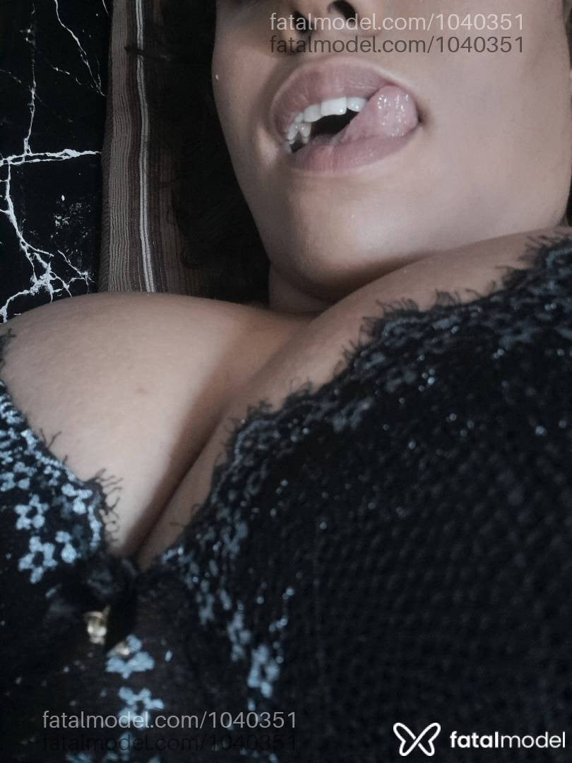 Acompanhante mulher morena (o) de olhos castanhos - Nara Dias