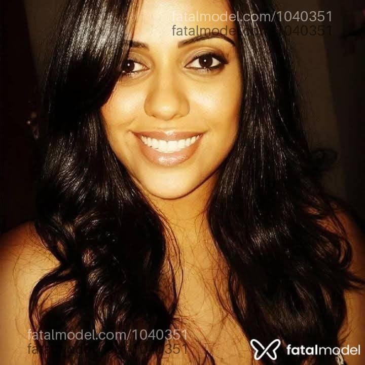 Acompanhante mulher morena (o) de olhos castanhos - Nara Dias